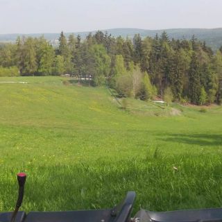 Blick ins Tal mit Bahnverlauf - Sommerrodelbahn Großbüchlberg in der ErlebnisRegion Fichtelgebirge